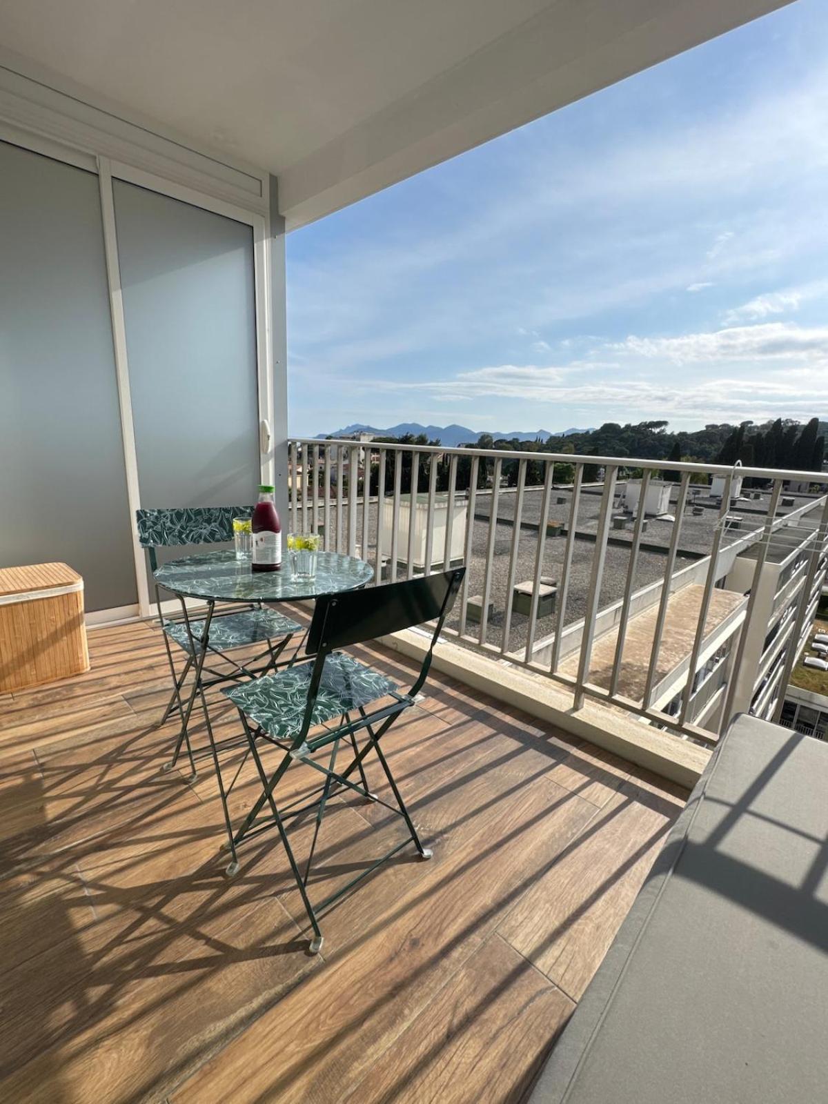 Neuf Avec Terrasse Vue